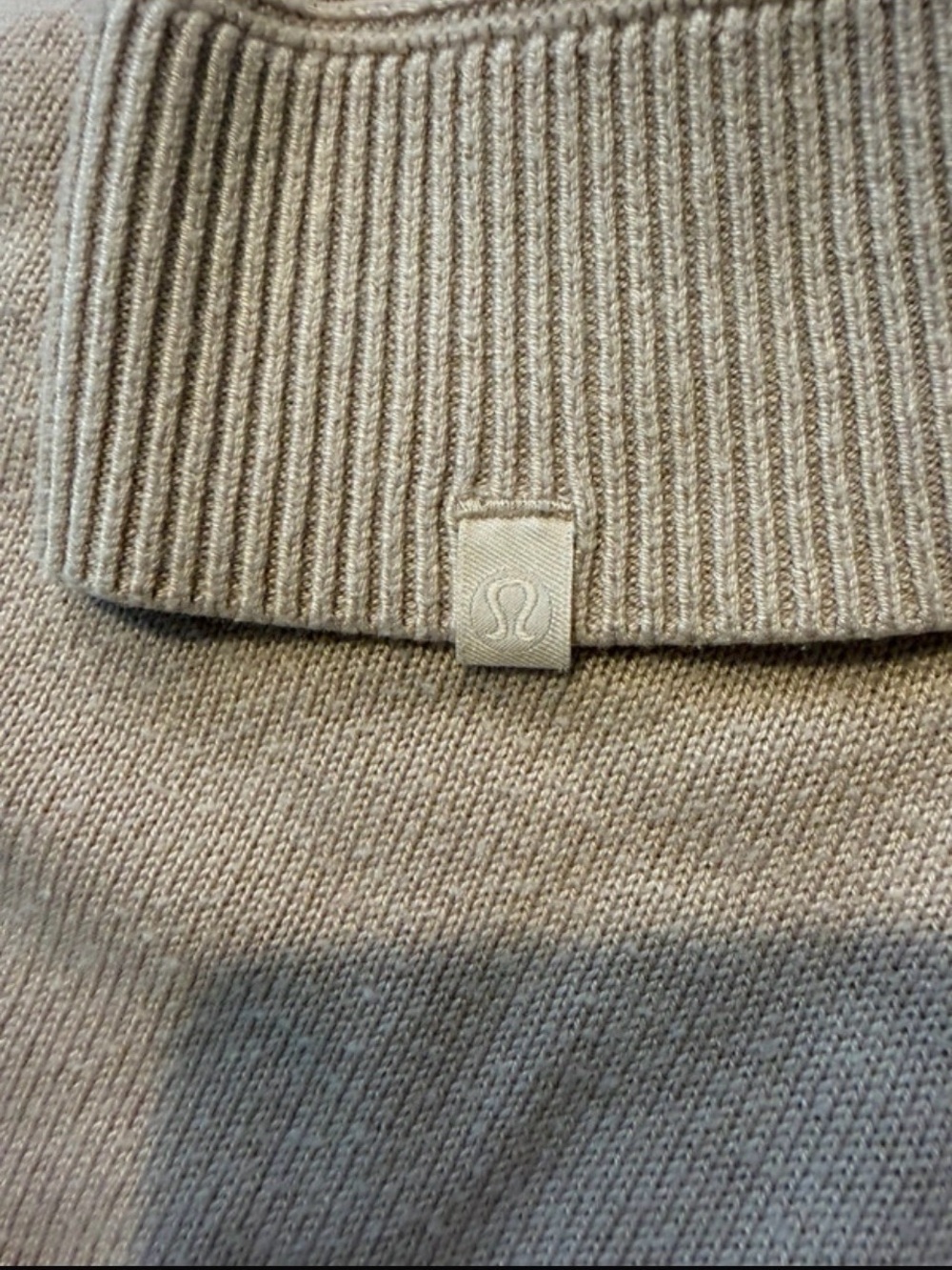 Lululemon Rose Beige Cashmere Blend Ribbed Panel Pullover Sweater Size 6 / Small - Picture 5 of 5